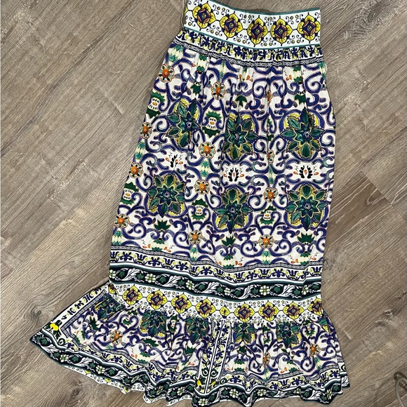 NEW Antonio Melani size 0 mosaic tile promenade rehab skirt - Picture 2 of 4